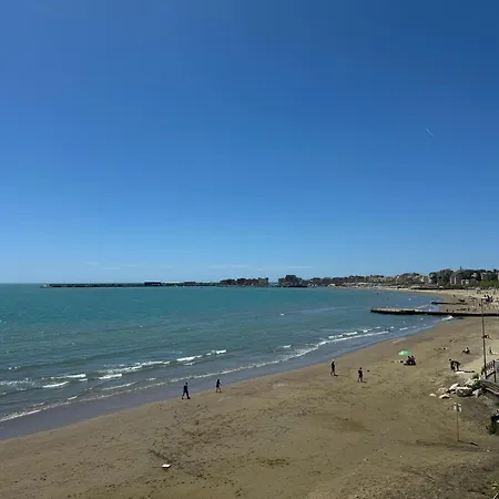A Window To The Sea * Nettuno