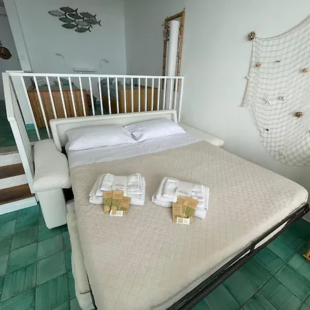 A Window To The Sea Apartment *