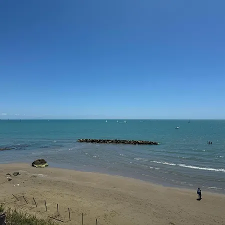 A Window To The Sea * Nettuno